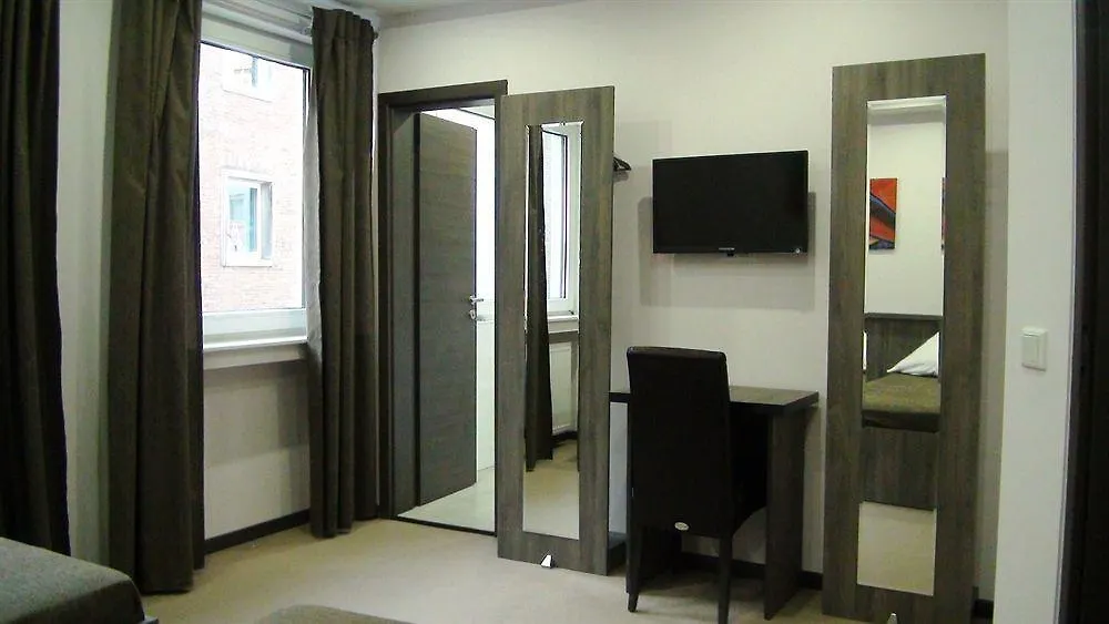 Buergerhofhotel Κολωνία 3*,